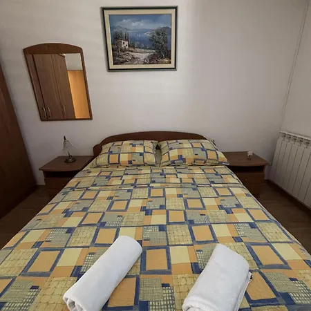 Jela * Splitska